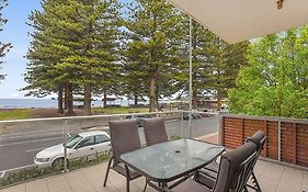 Breeze Beachfront Apartment
