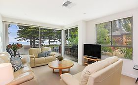 Breeze Beachfront Apartment